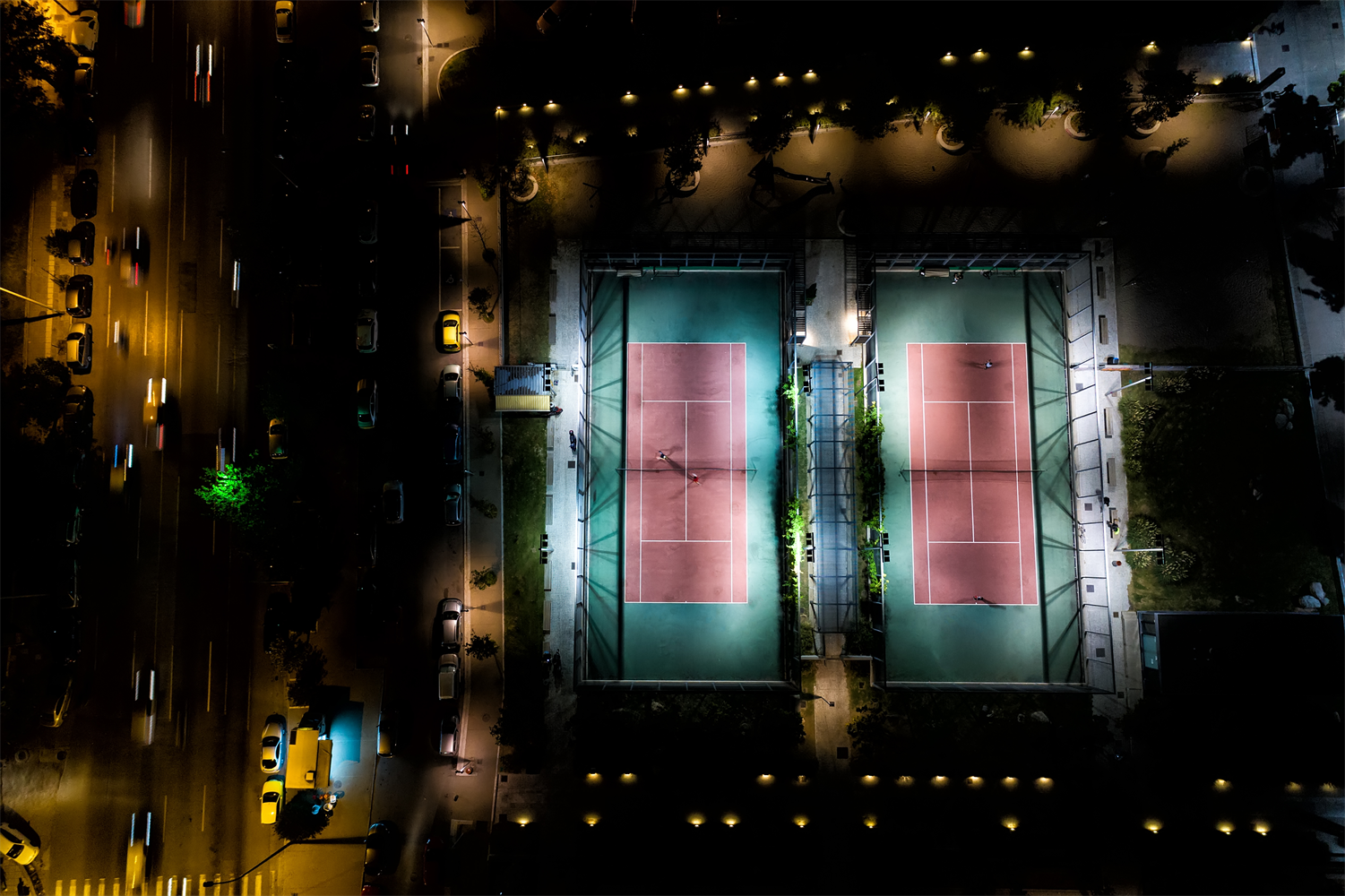 テニスコート照明　イメージ写真